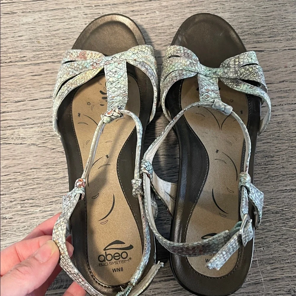 Abeo Biosystem Georgie Sandal Neutral Women Size 8W T-Strap Faux Animal‎ Print